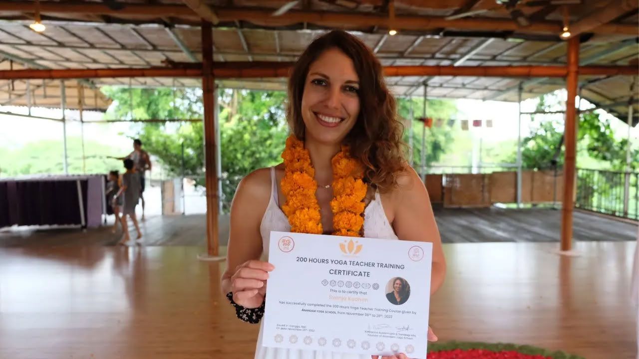 Entrenamiento de Ashtanga de 100 horas