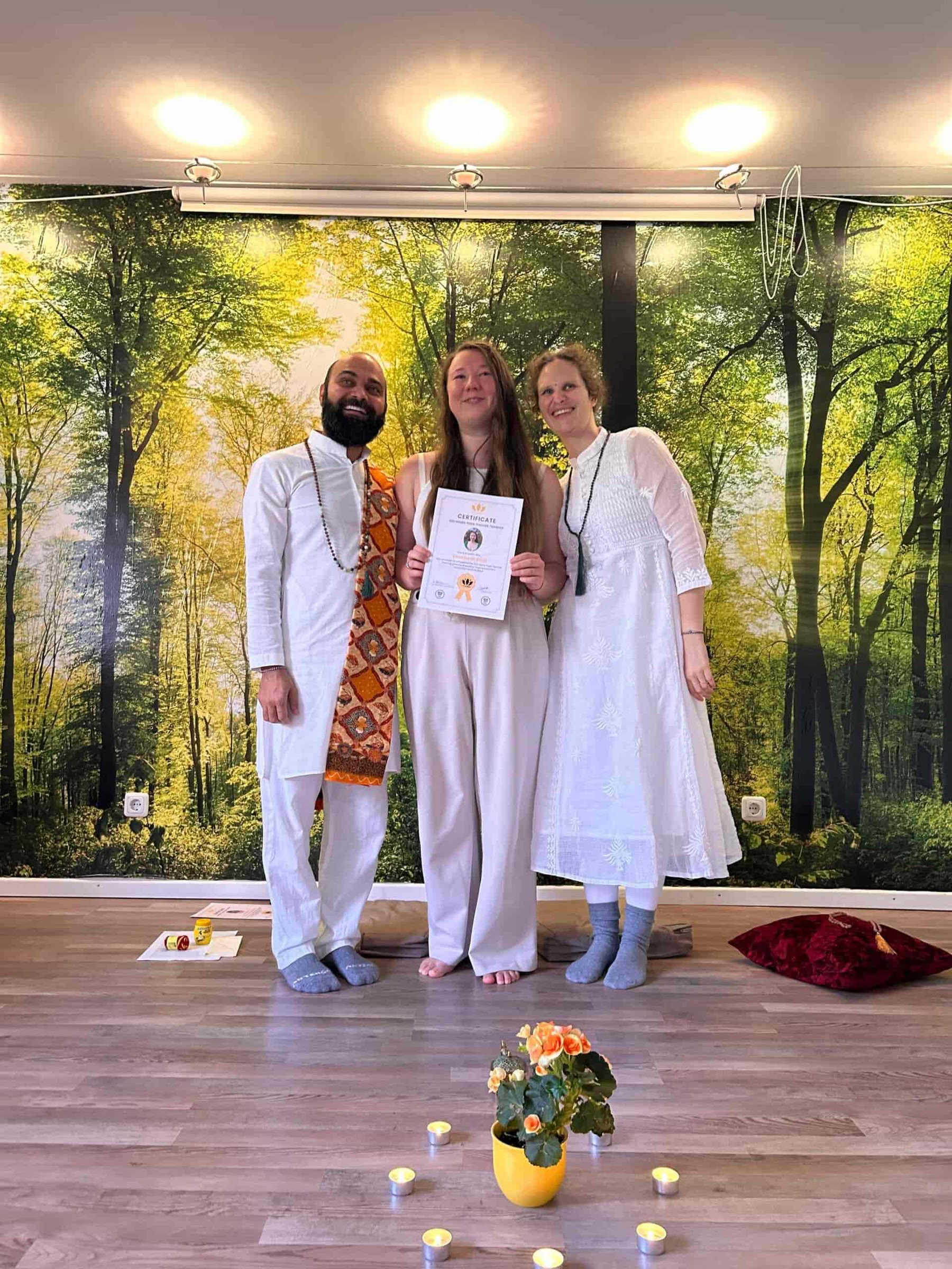 300 horas Formación de Profesores de Yoga Alemania