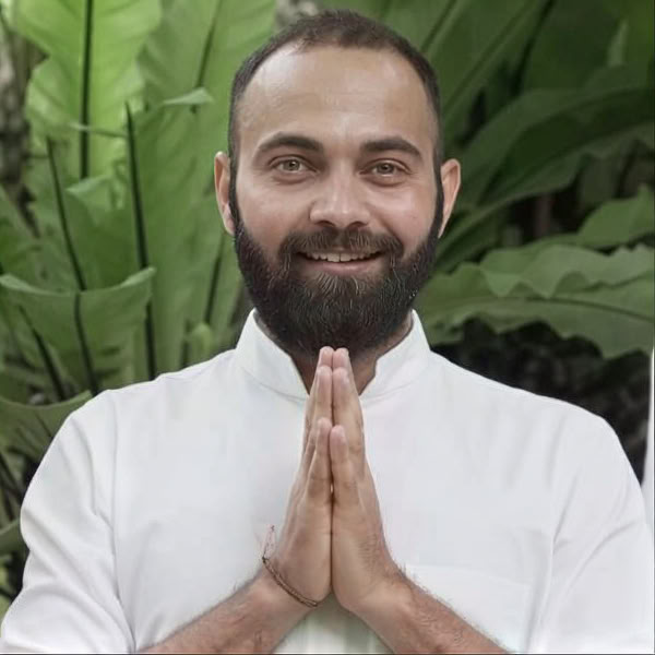 Retiro de Yoga de 6 Días en Heimbach, Eifel — Mayo de 2026