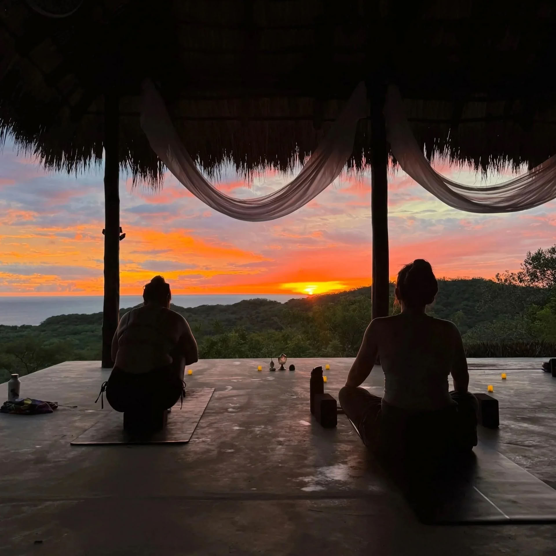 Clase de Yoga Popoyo Nicaragua