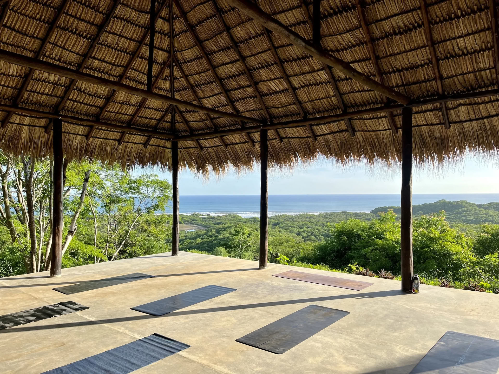 Clase de Yoga Popoyo Nicaragua
