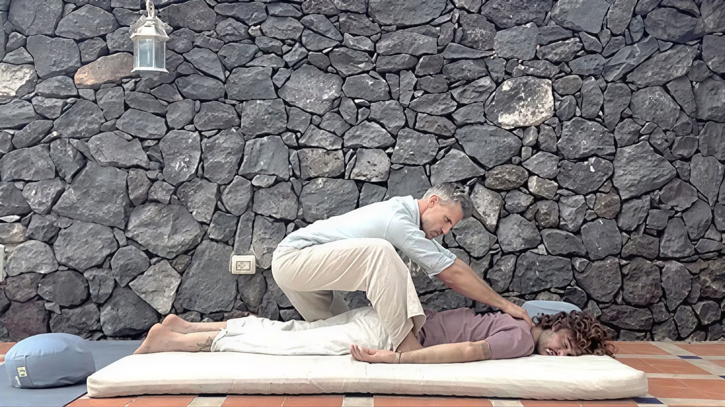 SOUL IN TOUCH – Formación Básica en Table Bodywork