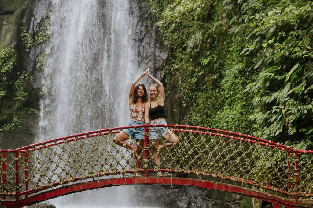 200 horas de formación de profesores de yoga en Ubud, Bali | Curso RYT 200