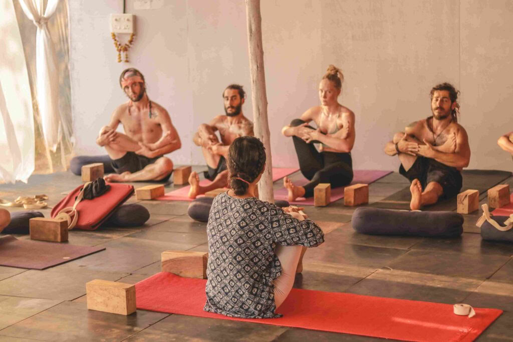 200 Horas de Formación de Profesores de Yoga en Goa