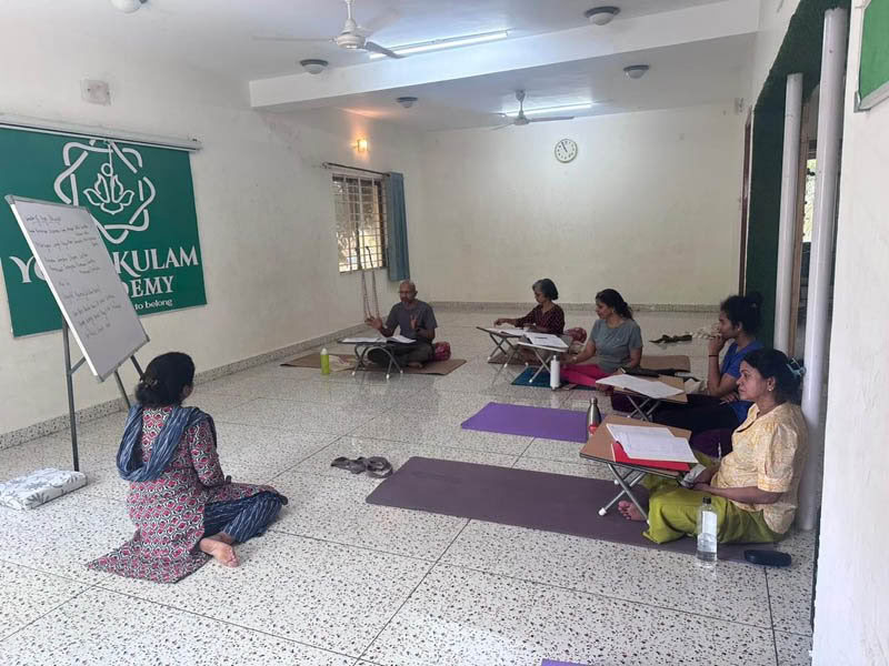 TTC de yoga de fin de semana de 200 horas en Bengaluru