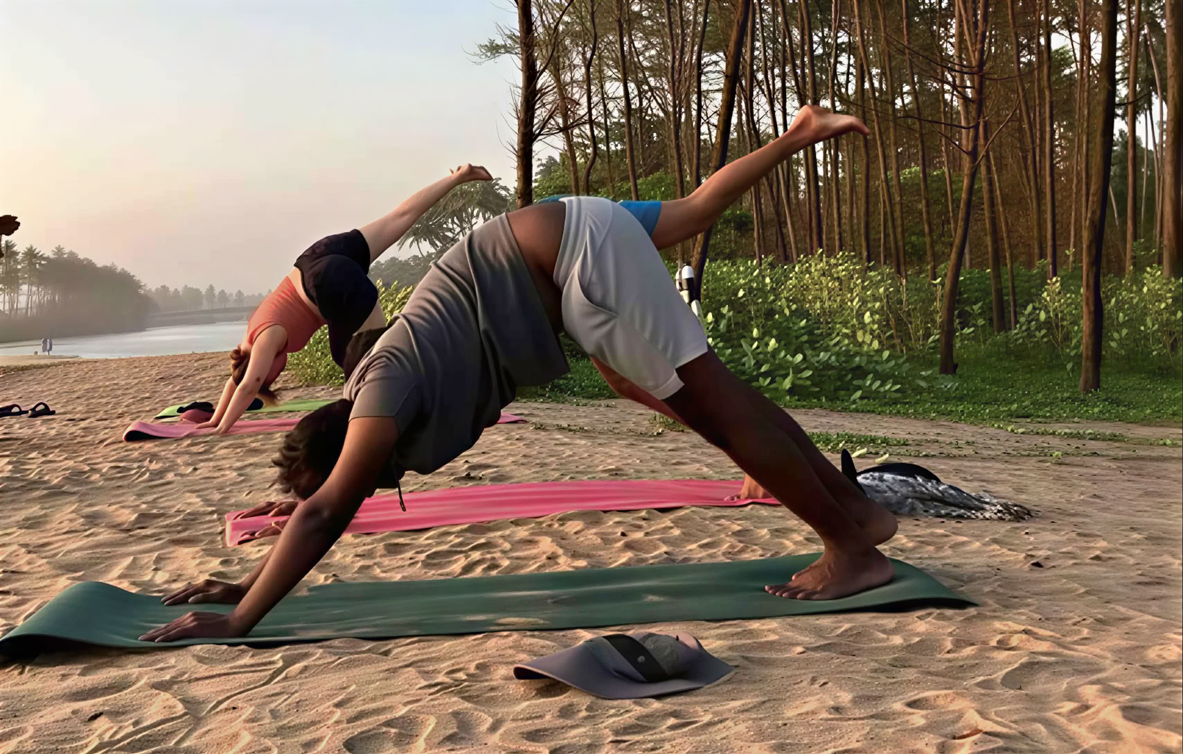 Curso de formación de profesores de yoga de 100 horas en Kerala