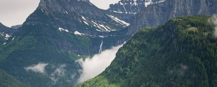 Montana ~ Montaña de lujo junto a la ladera