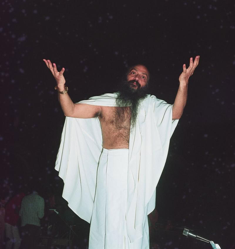 Osho Meditation: 03 Noches 04 días