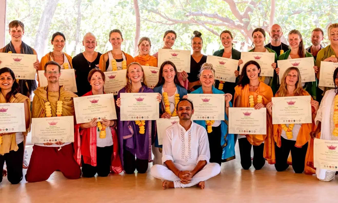 10 días de inmersión en asanas en Goa