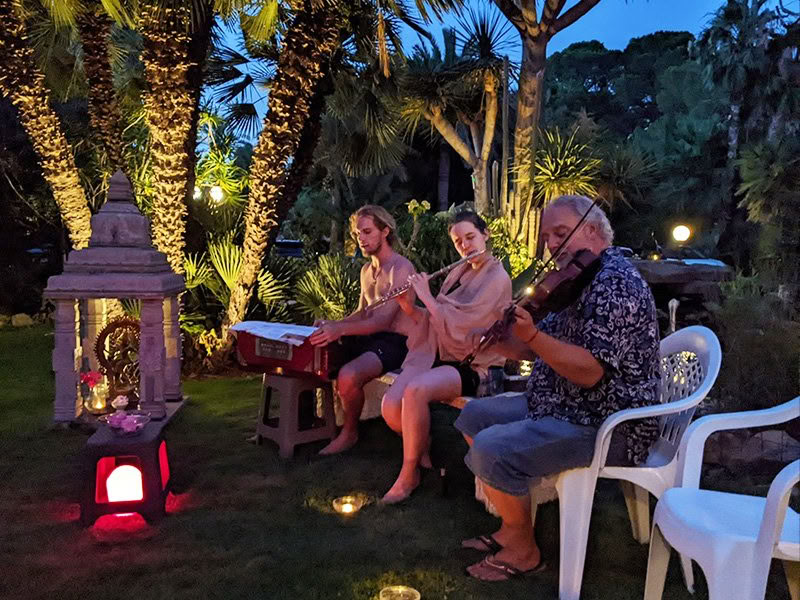 Satsang público en vivo