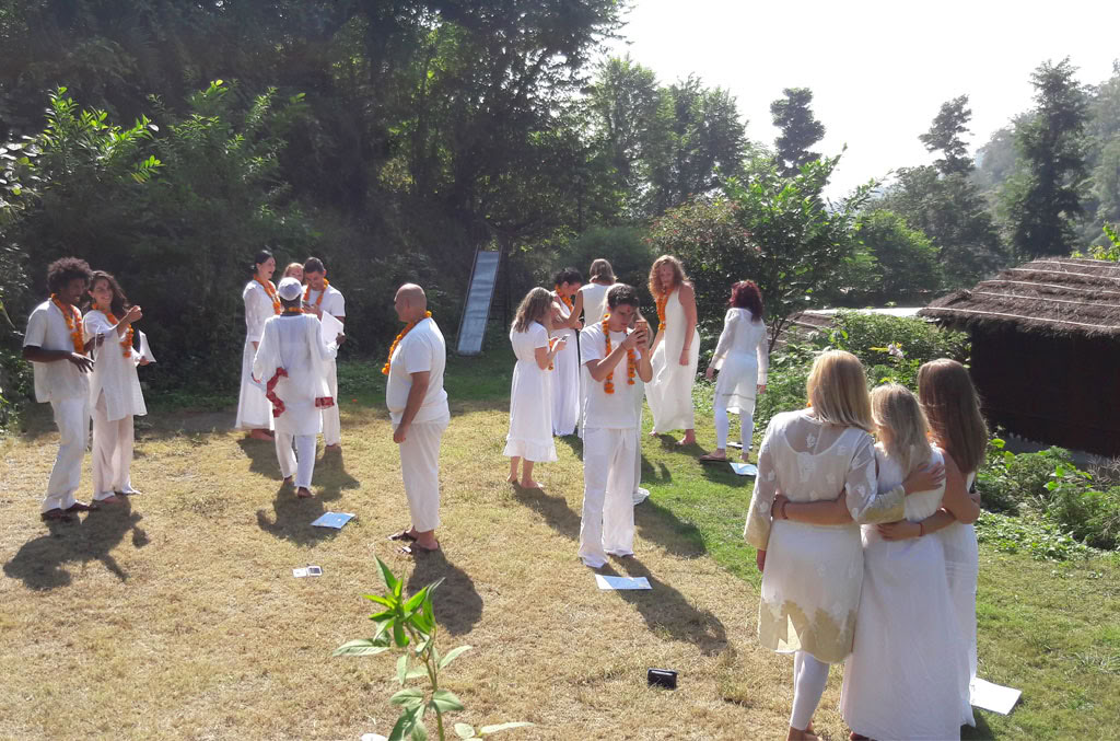 100 Horas de Formación de Profesores de Yoga en Rishikesh