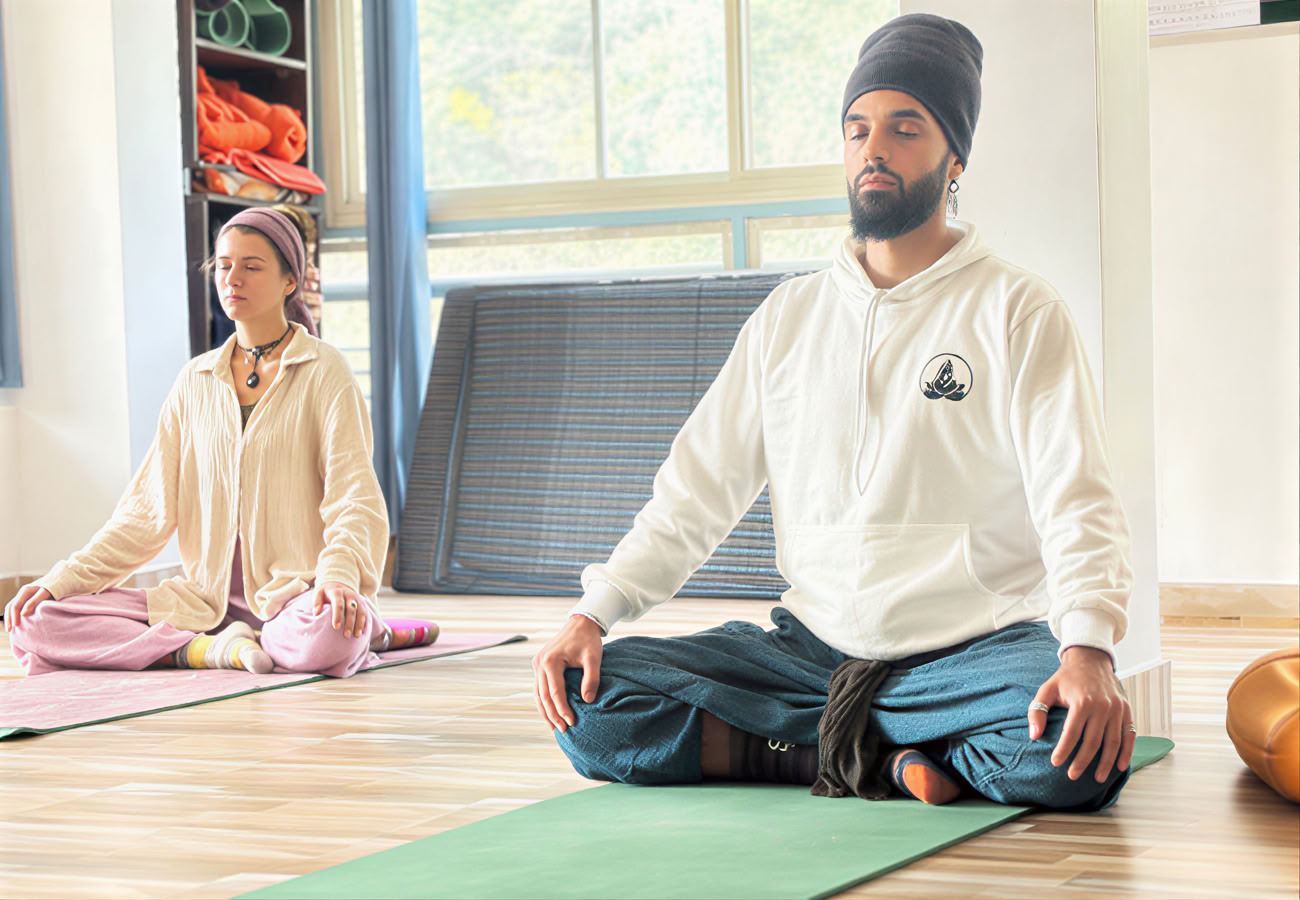 Curso de formación de profesores de yoga aéreo de 06 días
