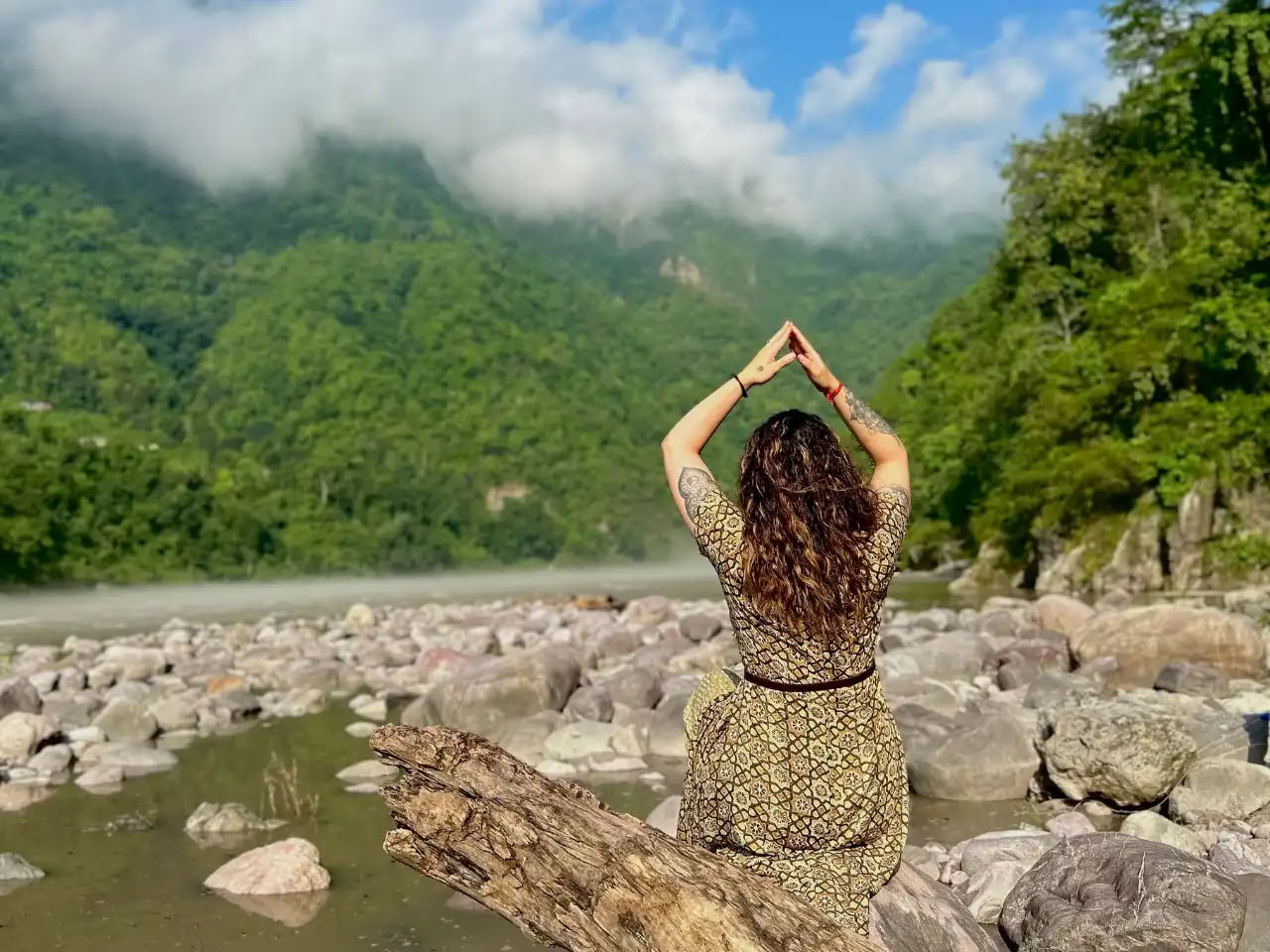 100 Hour Formación de Profesores de Kundalini Yoga en Rishikesh