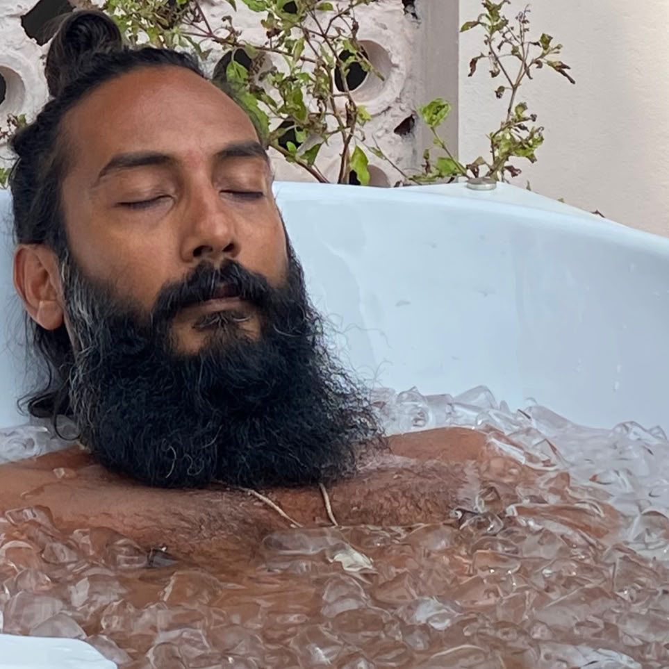 Inmersión en hielo y meditación de respiración