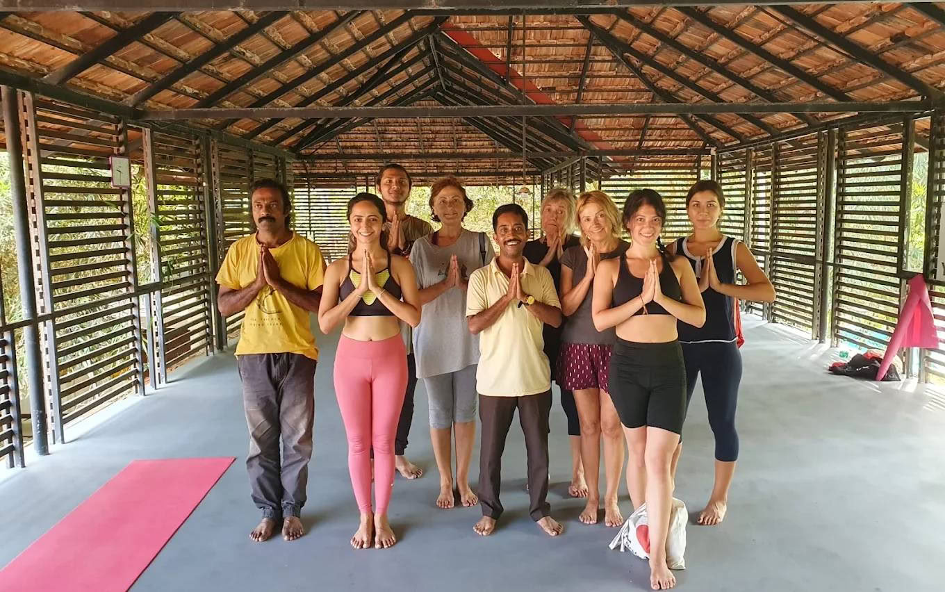 Retiro de Panchakarma y Yoga de 14 días en Varkala, Kerala