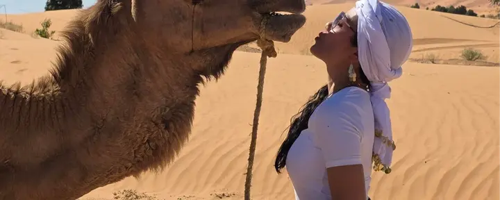 Retiro auténtico marroquí de 4 días en el desierto – Yoga, cultura nómada y glamping en el desierto de Errachidia a Marrakech