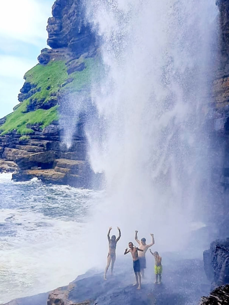 Safari y caminata en Waterfall Bluff