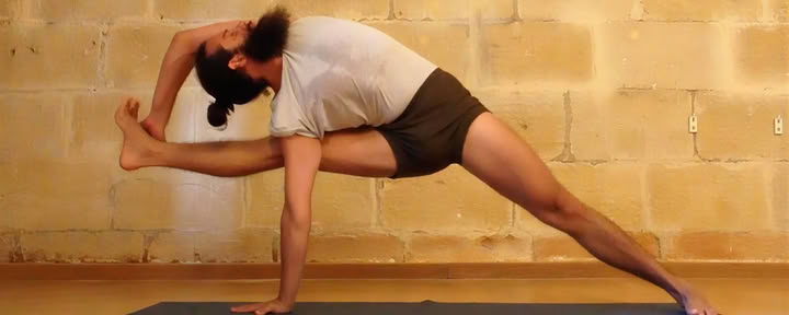 Curso de Yoga con Angelo Cecchi