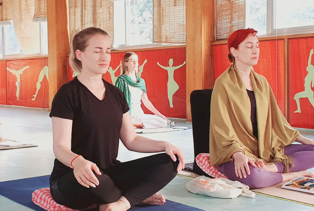 500 Hour Yoga Teacher Training en Rishikesh – Feb 3