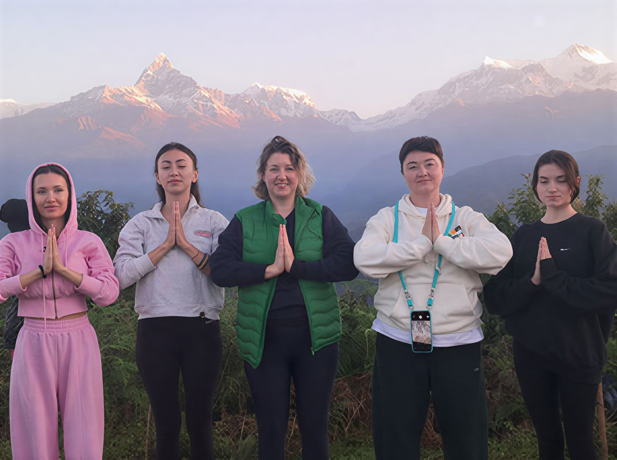 Tour de yoga al amanecer