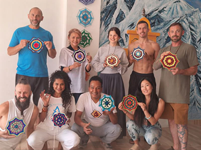 Taller de Yoga Bhakti de 100 horas