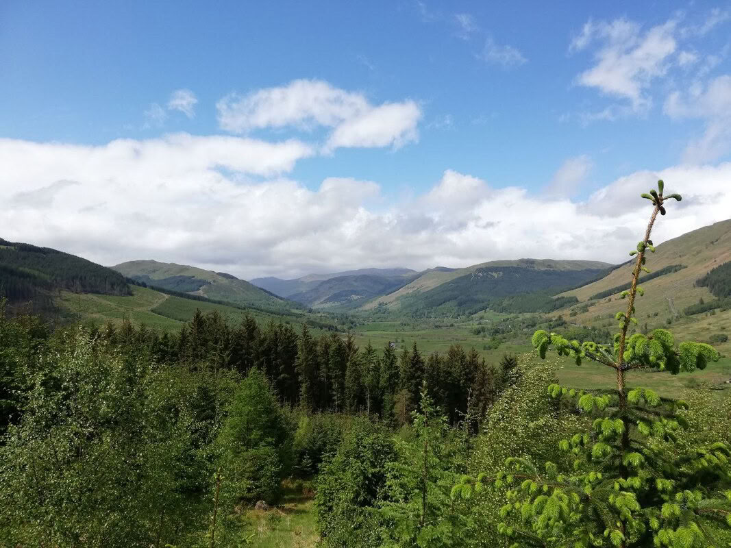 Retiro de sanación de co-creación con cristales en Escocia
