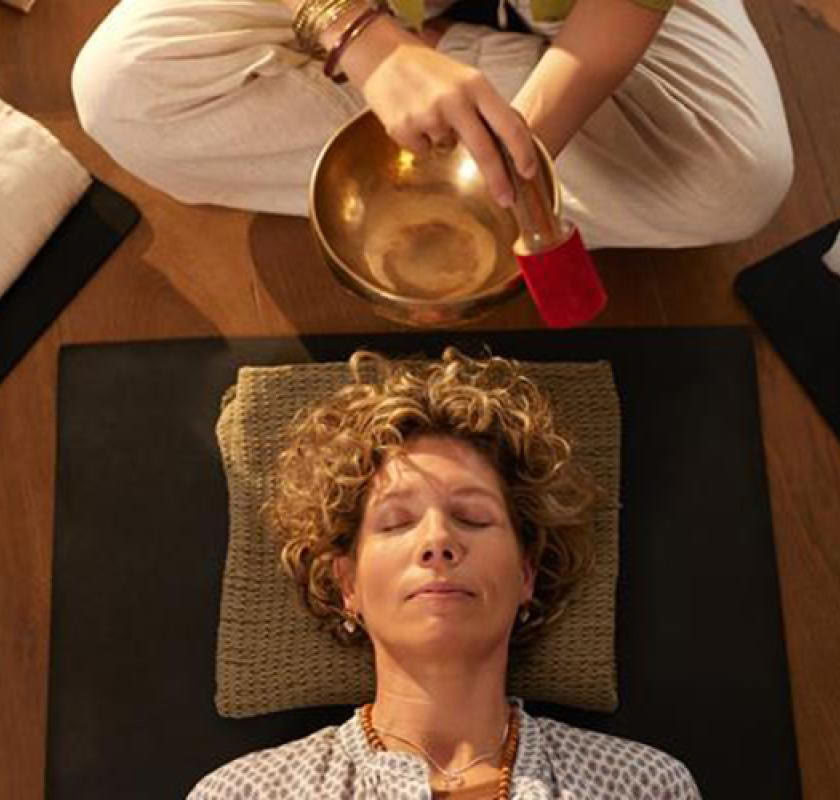 Yoga restaurativo y sanación con sonido – 28 sep - 2 oct
