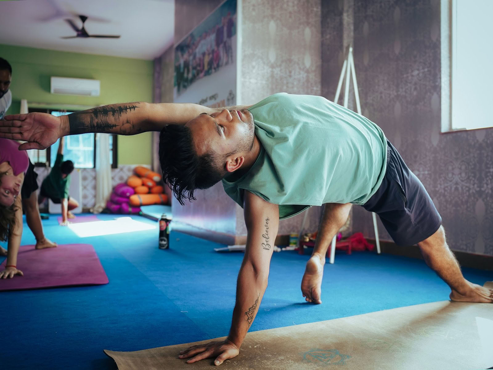 Curso de formación de profesores de yoga de 100 horas