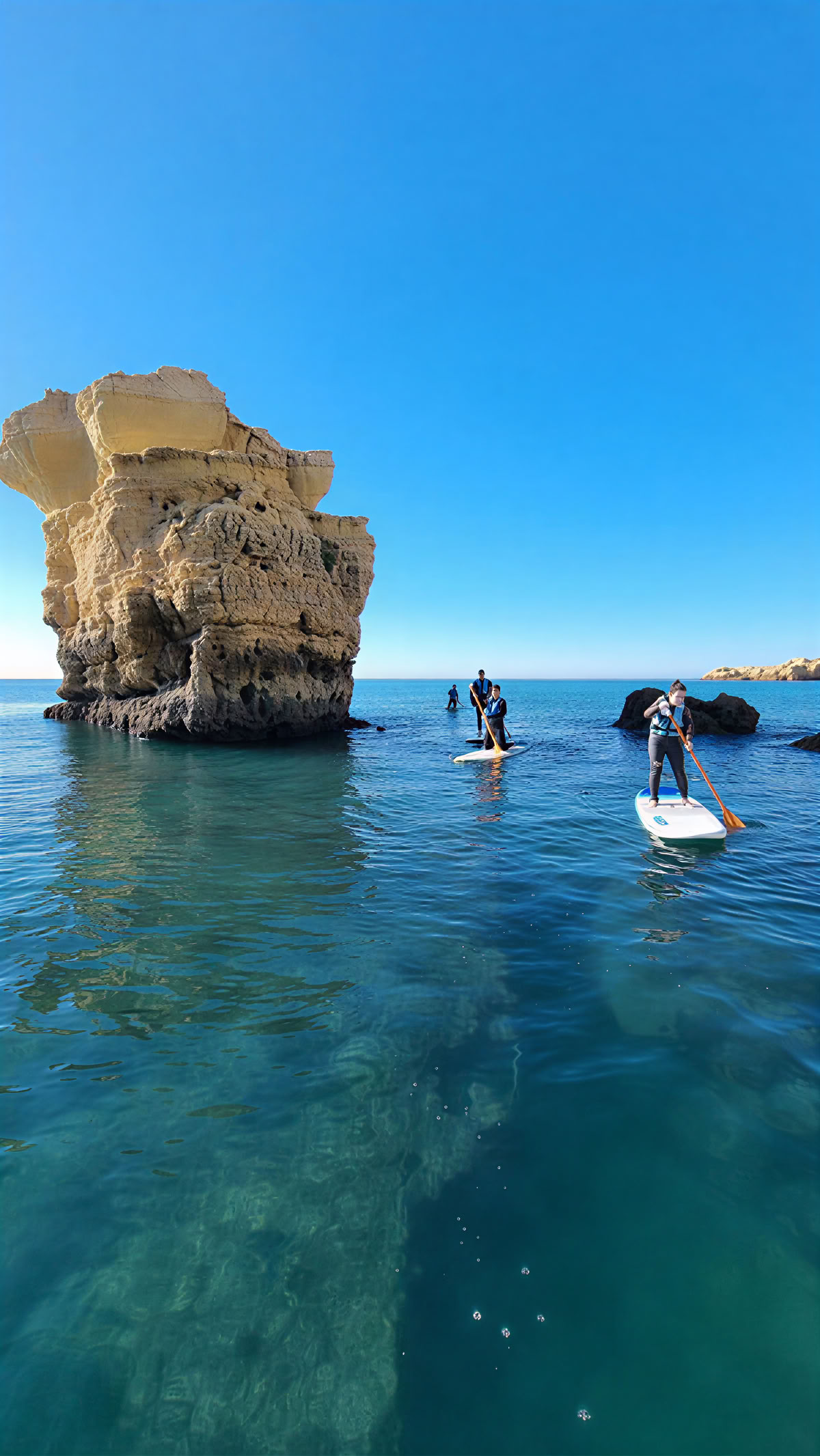 Yoga y diversión en el mar
