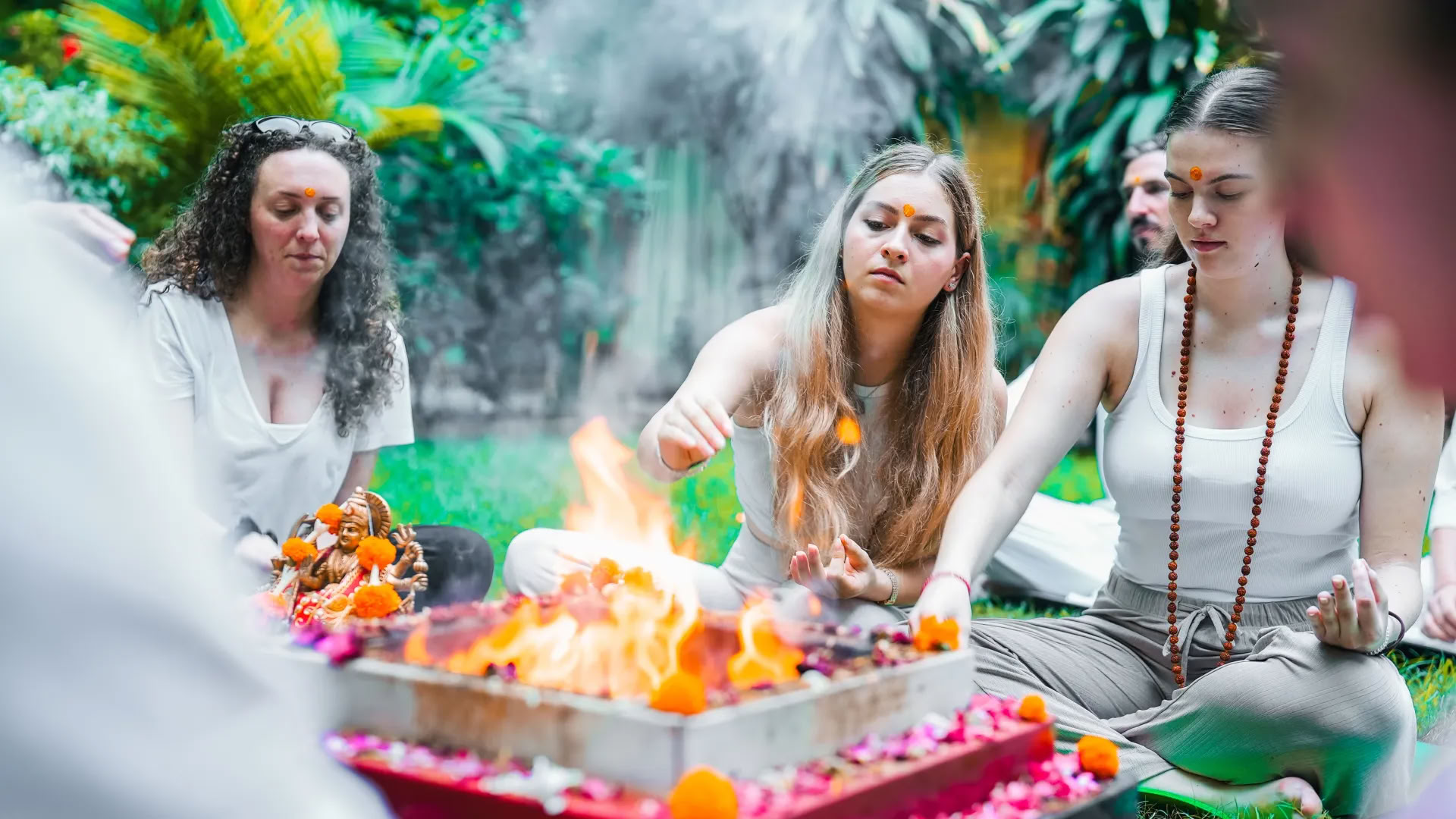 Formación de profesores de yoga de 200 horas en Rishikesh – 15 de julio - 11 de agosto