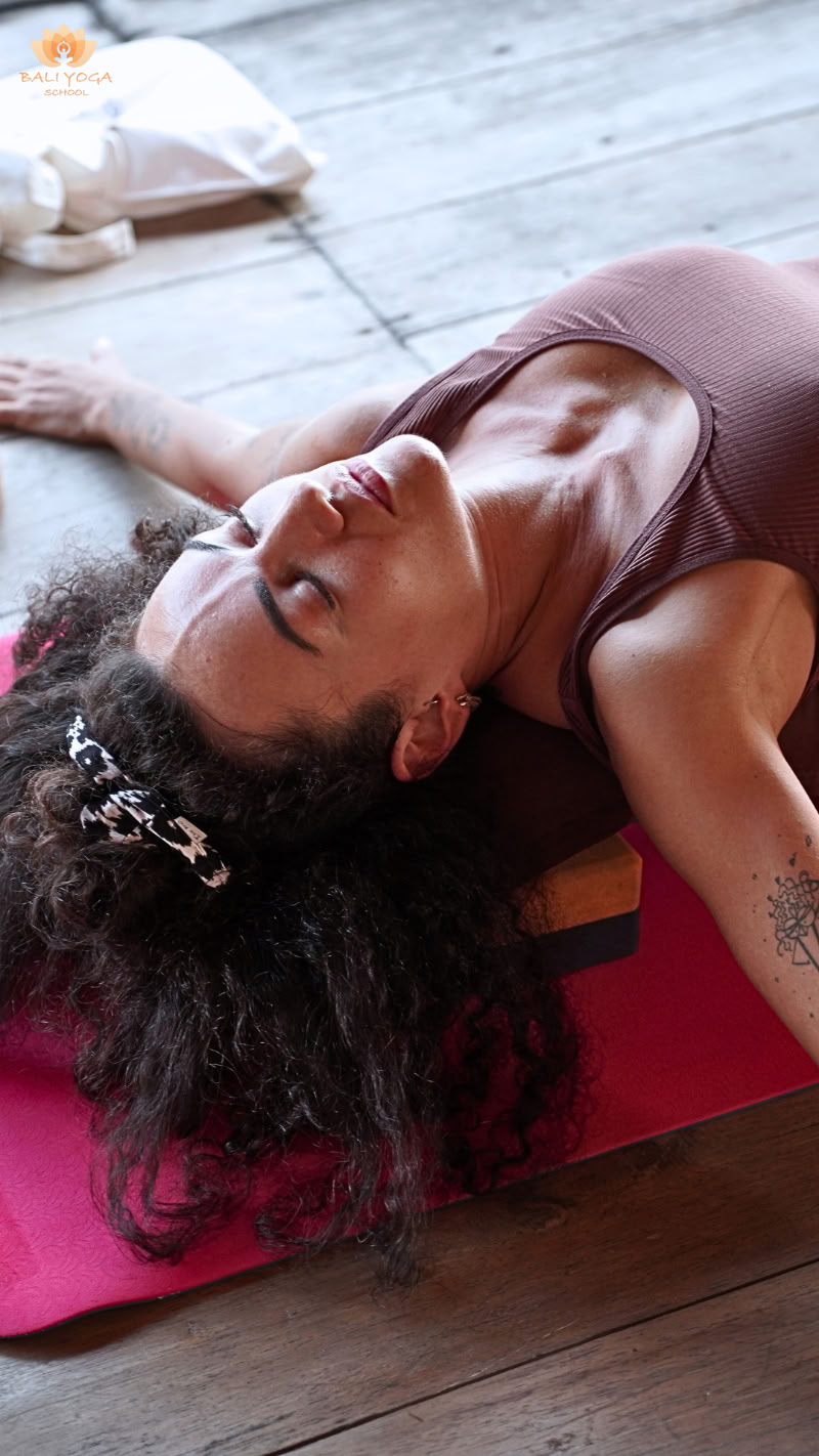 Formación de profesores de Yin Yoga de 100 horas en Bali, Indonesia