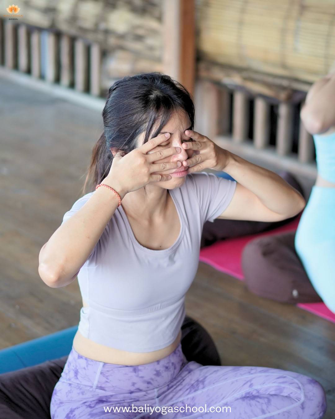 Formación de profesores de Yin Yoga de 100 horas en Bali, Indonesia