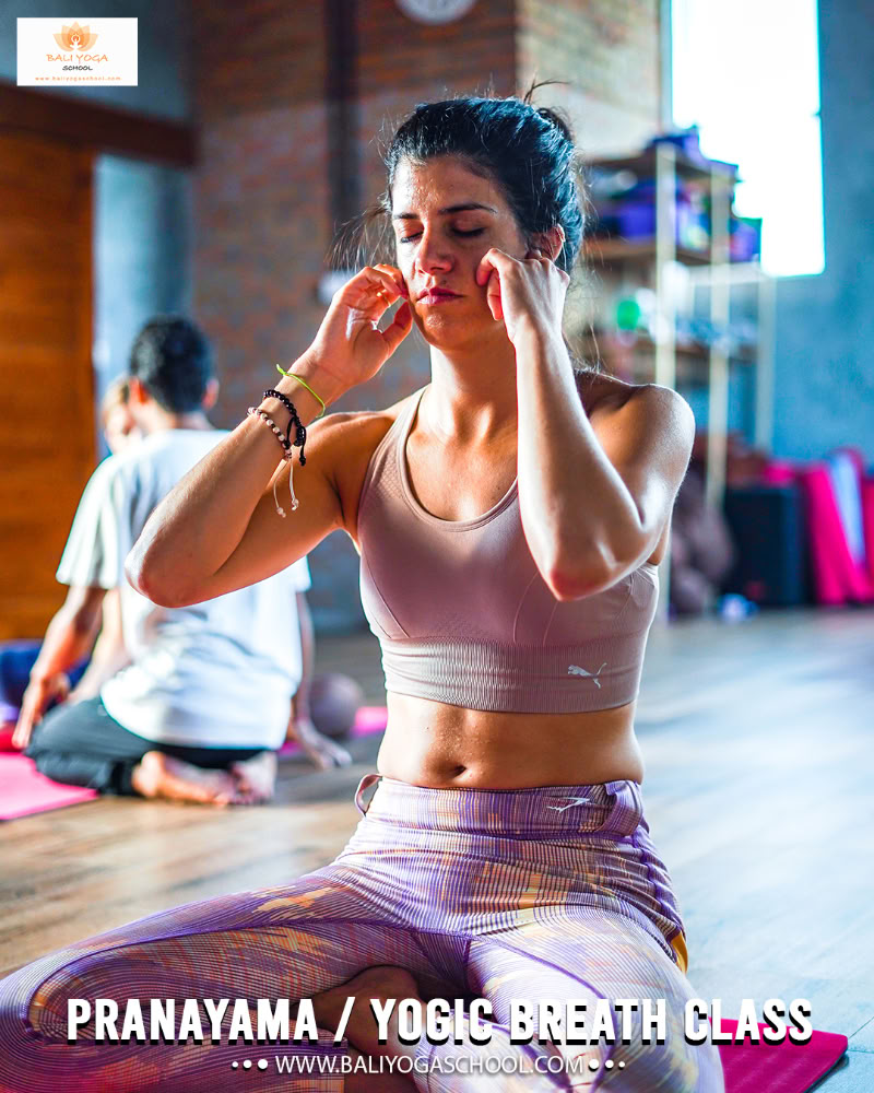 Formación de profesores de yoga de 300 horas en Tailandia