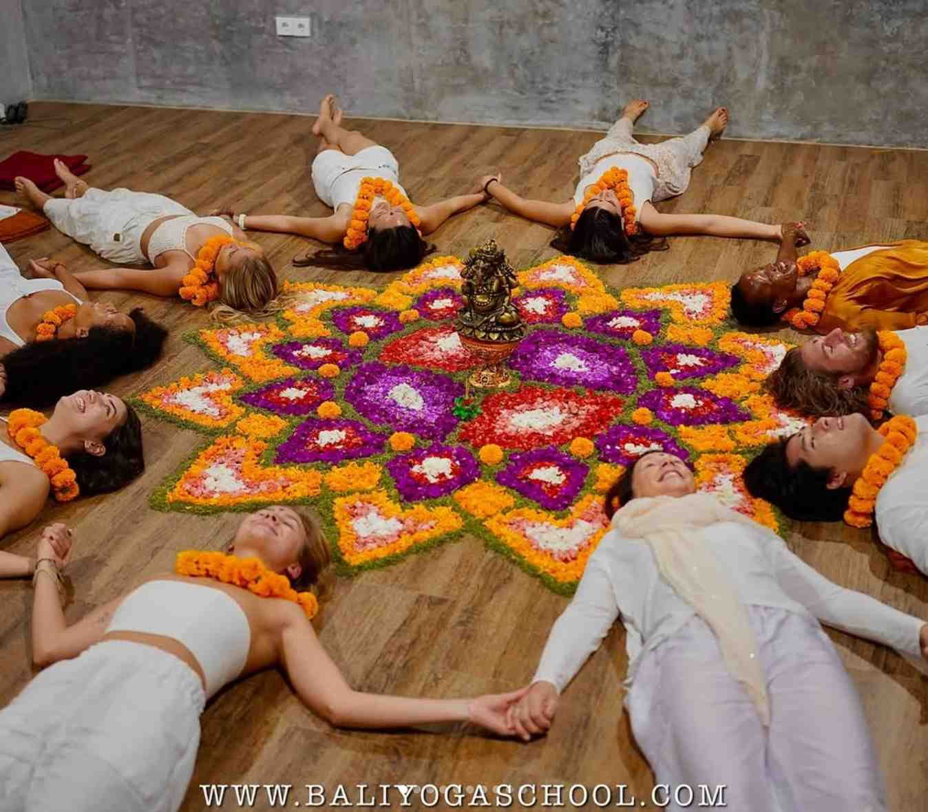 Formación de profesores de Yin Yoga de 50 horas en Ubud, Bali
