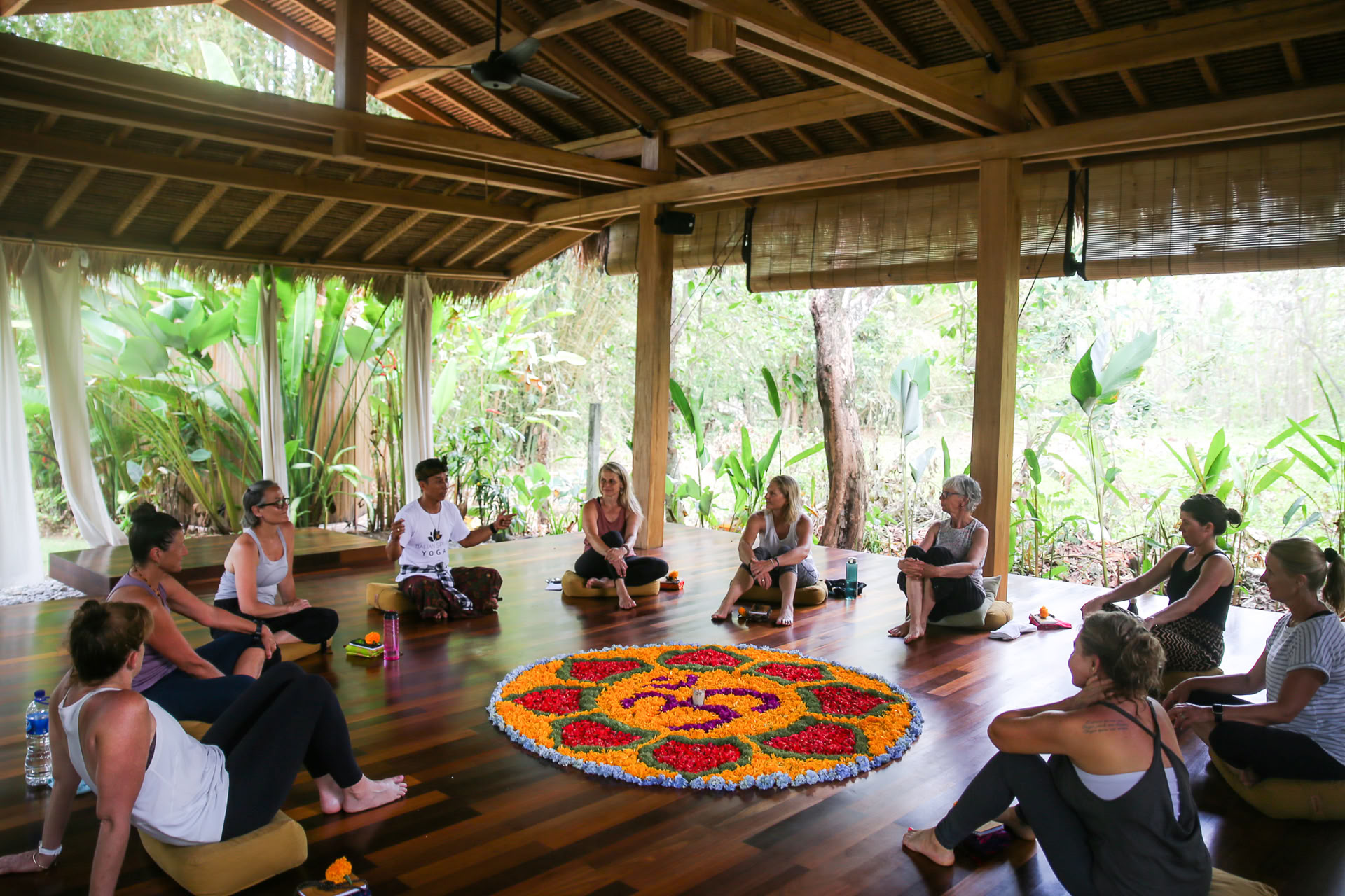 Retiro de yoga, naturaleza y cultura balinesa