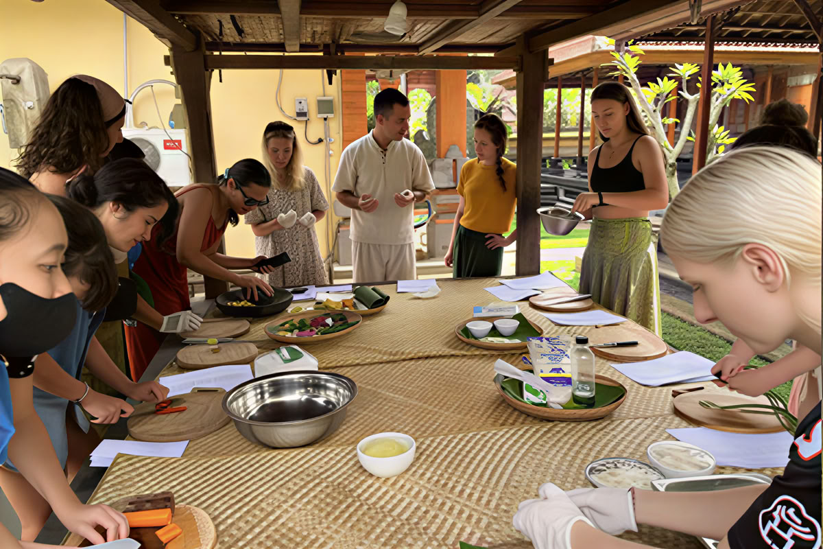 Formación de Profesores de Yoga de 500 Horas – Enero de 2027