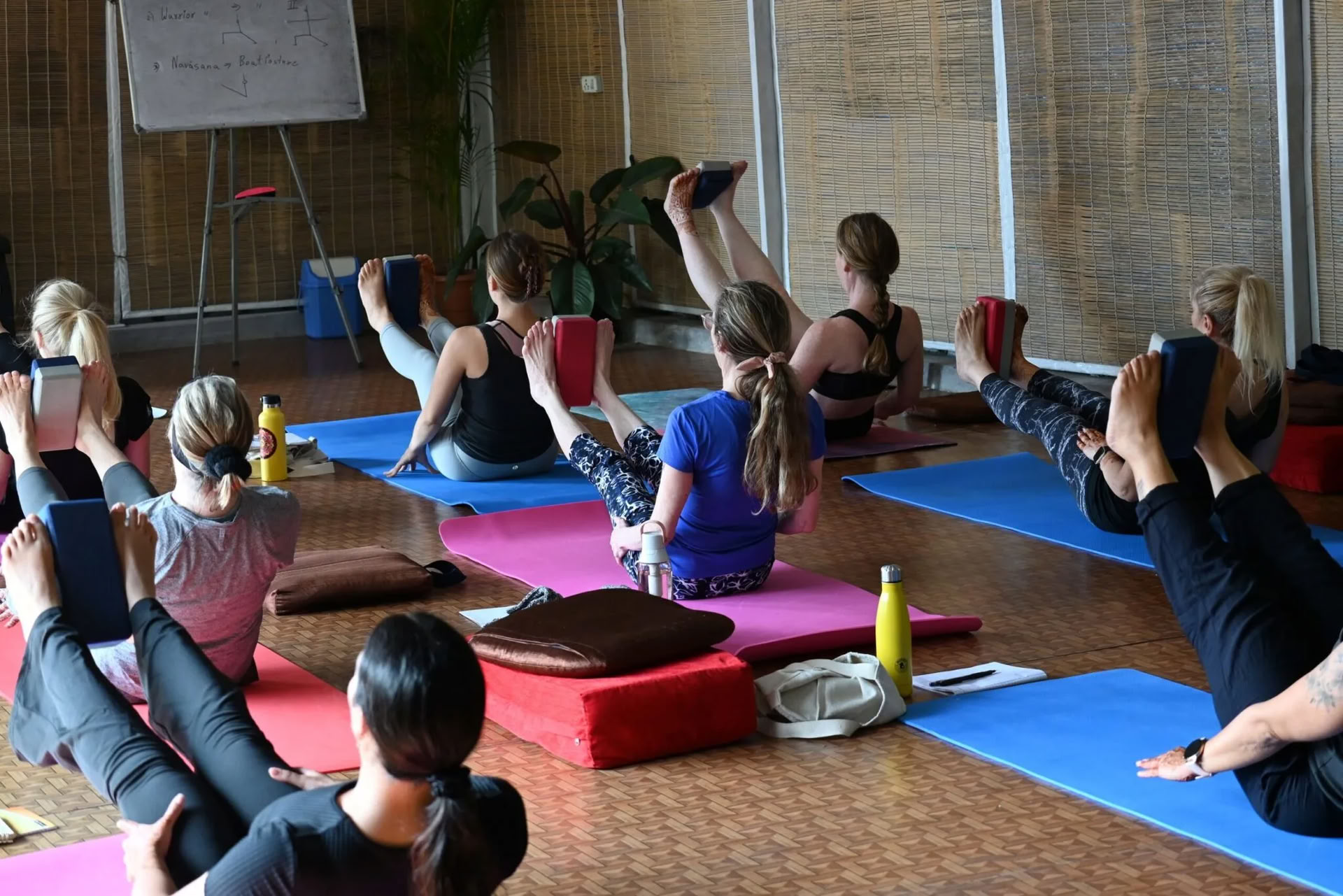 Formación Avanzada de Profesores de Yoga de 300 Horas