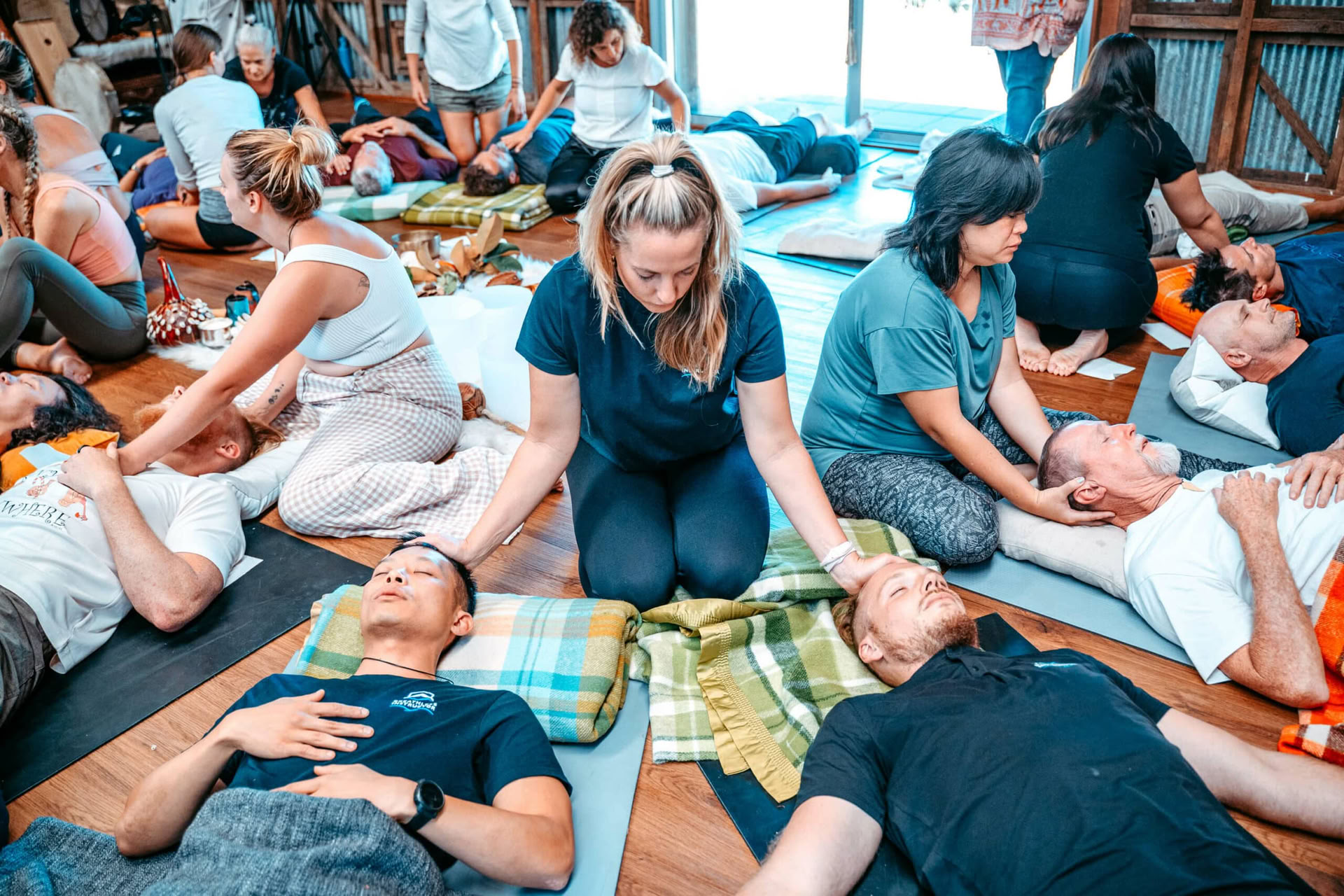Formación acreditada de facilitador de breathwork + 4 días en Snowy Mountains