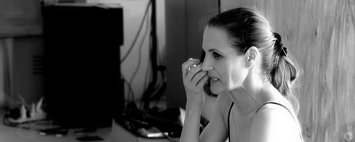 Julie Stanzak: Poesía y la necesidad del movimiento