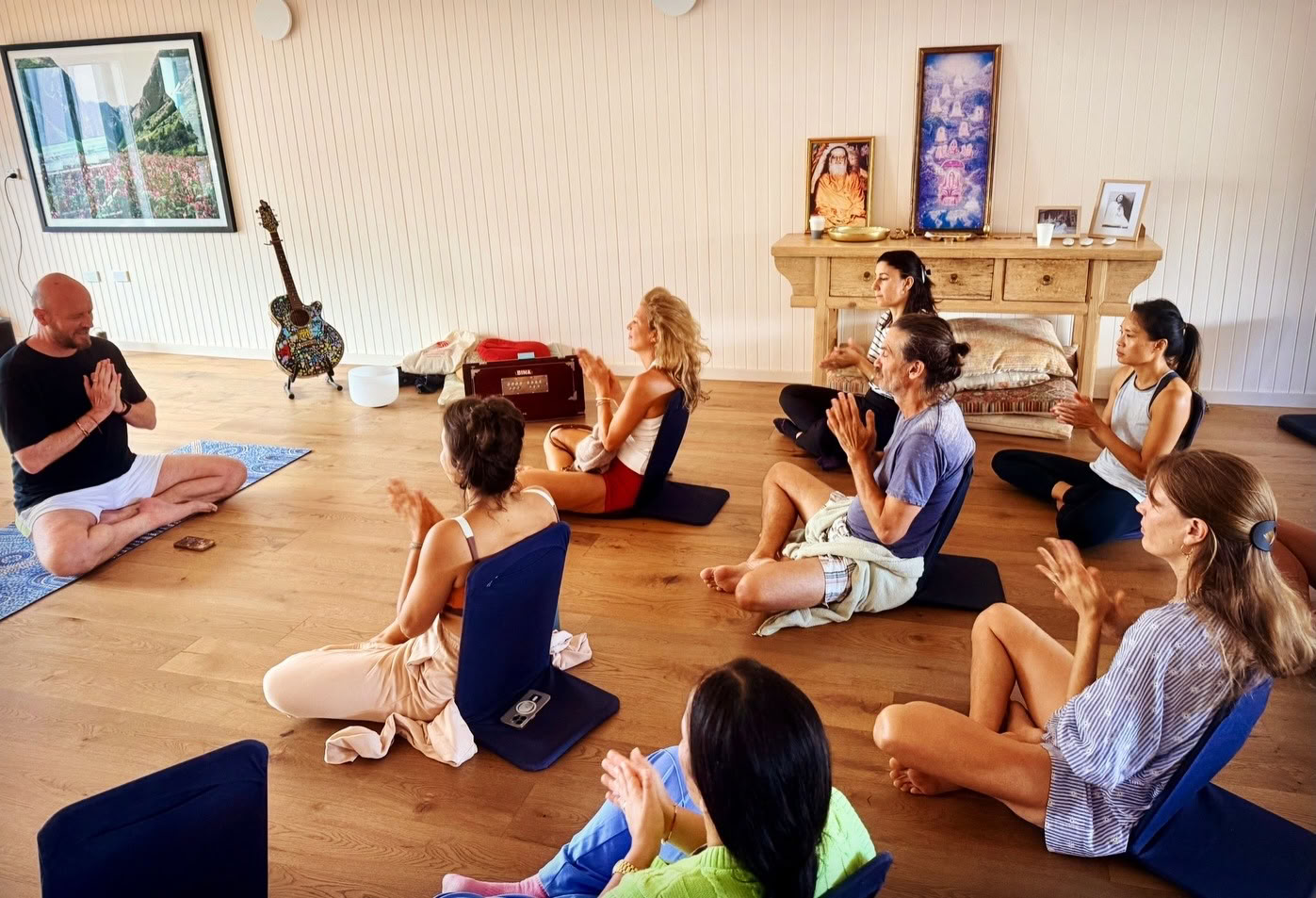 Viaje de Breathwork de 90 Min en OM House Bondi