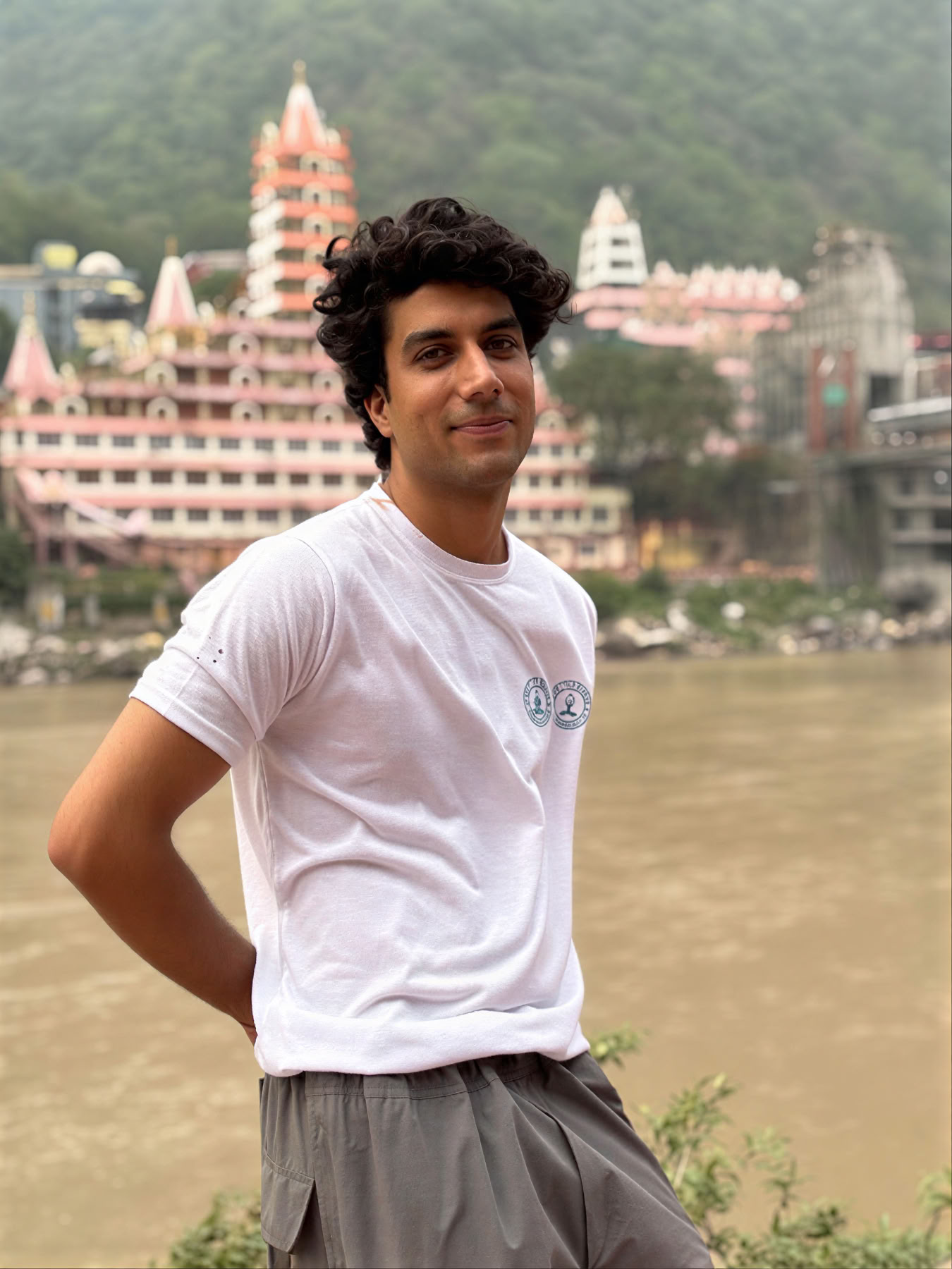 Formación de profesores de yoga de 100 horas en Rishikesh