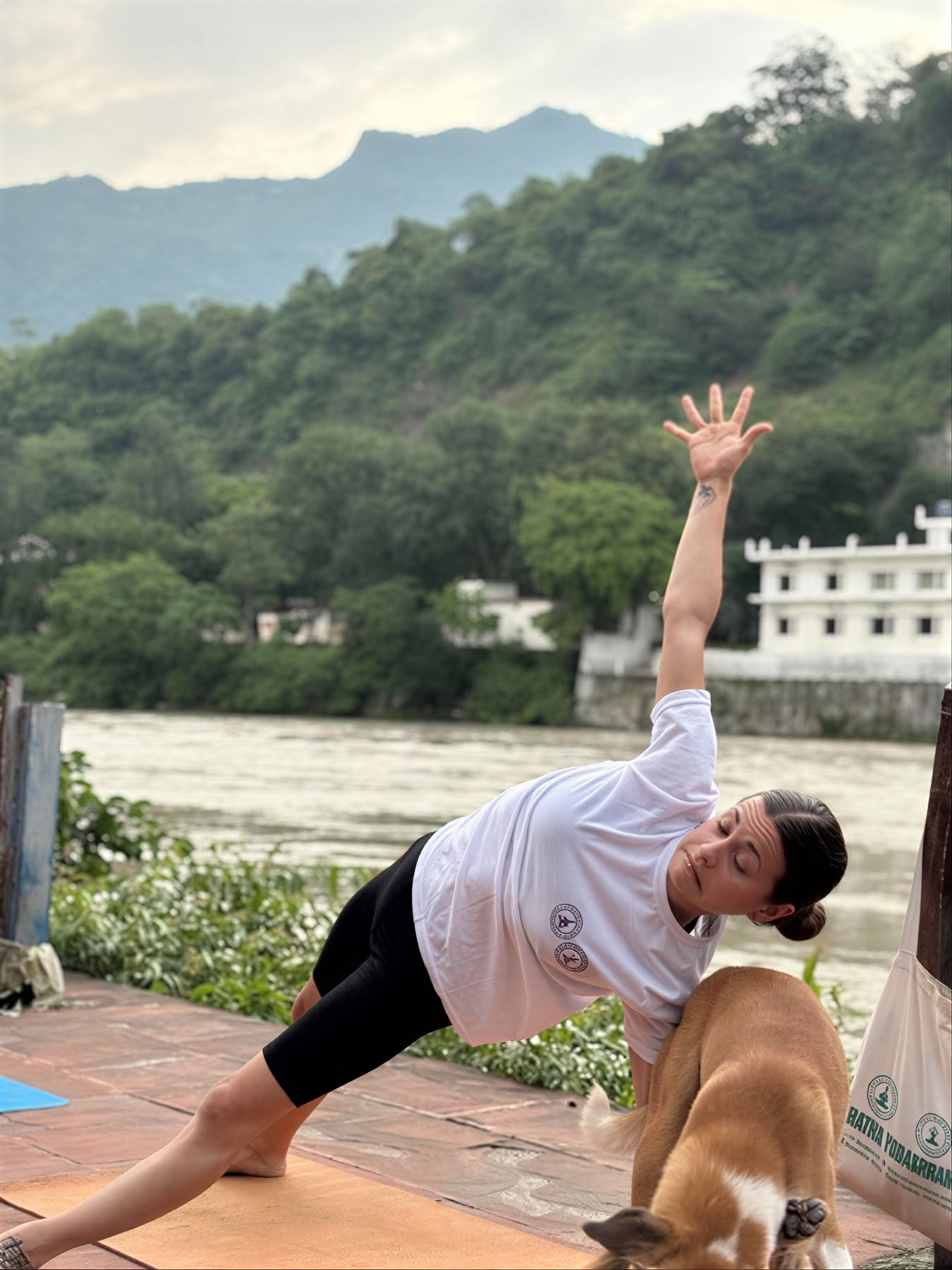 Formación de profesores de yoga de 300 horas en Rishikesh
