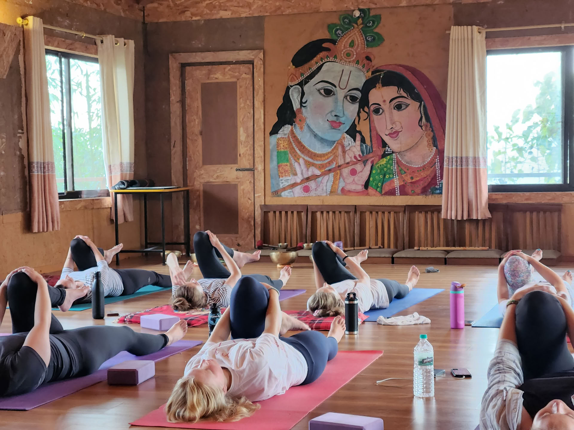 Curso de formación de profesores de yoga con vistas al Himalaya