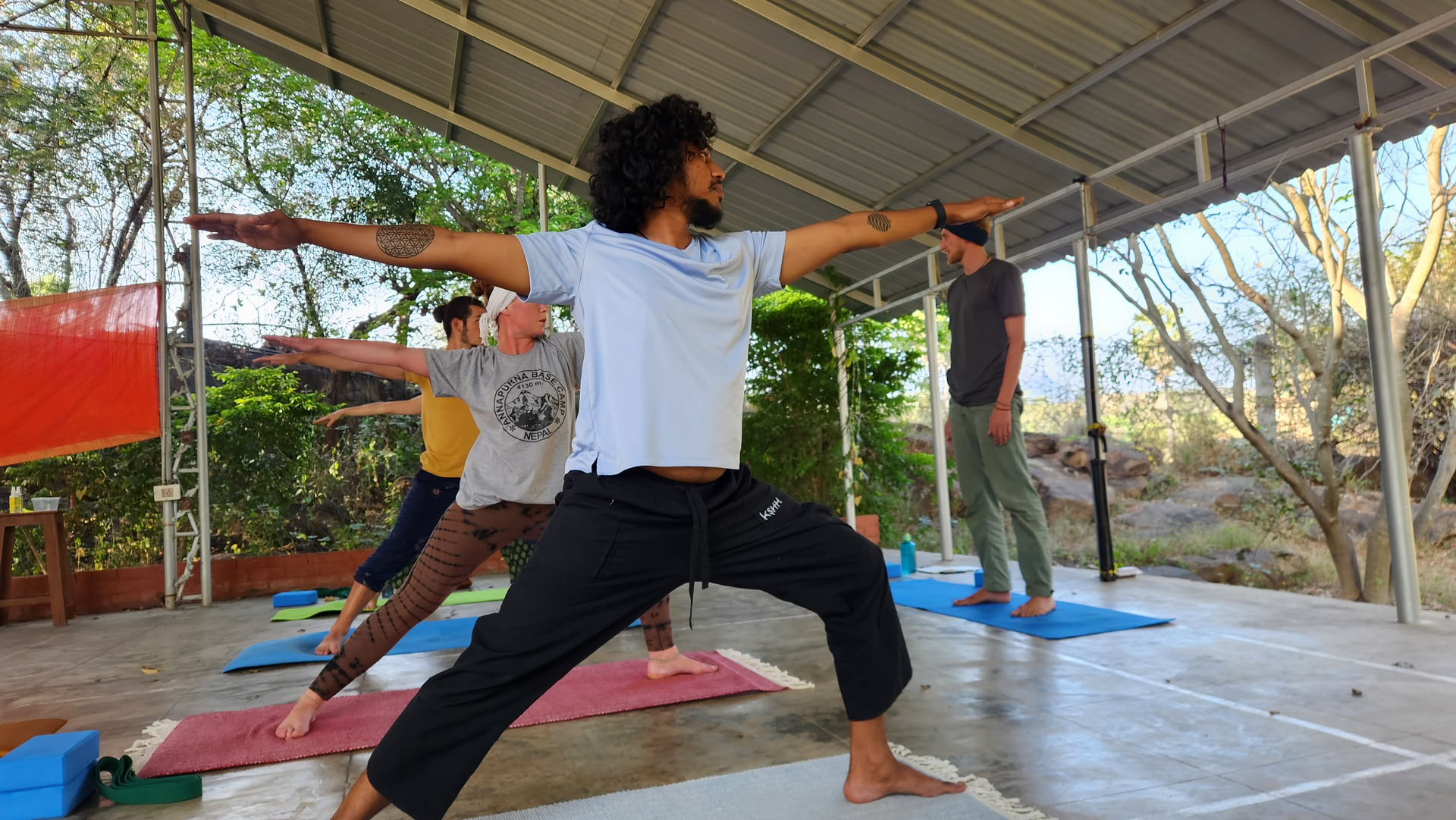 Formación de Profesores de Yoga de 200 Horas