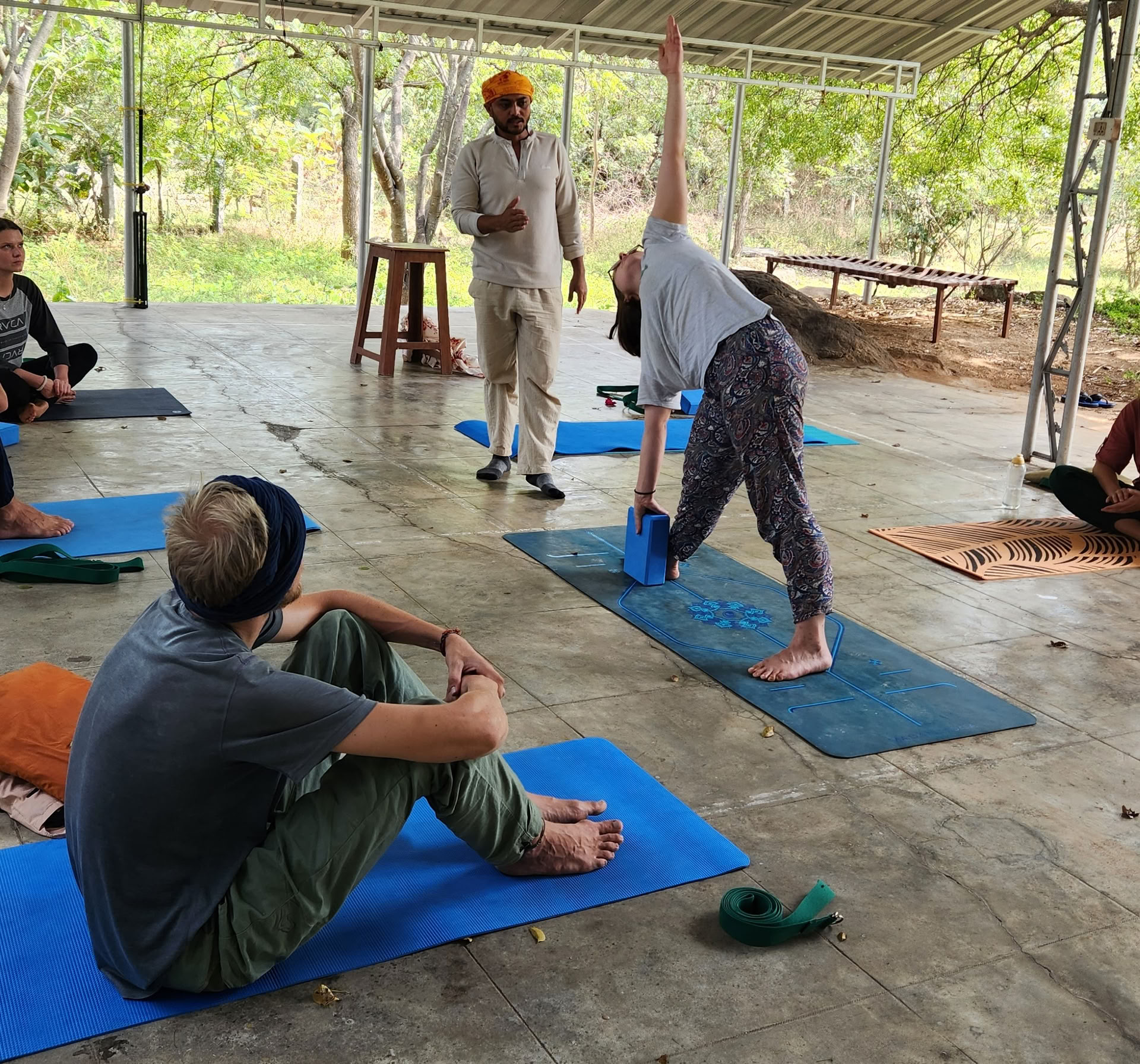 Formación de Profesores de Yoga de 200 Horas