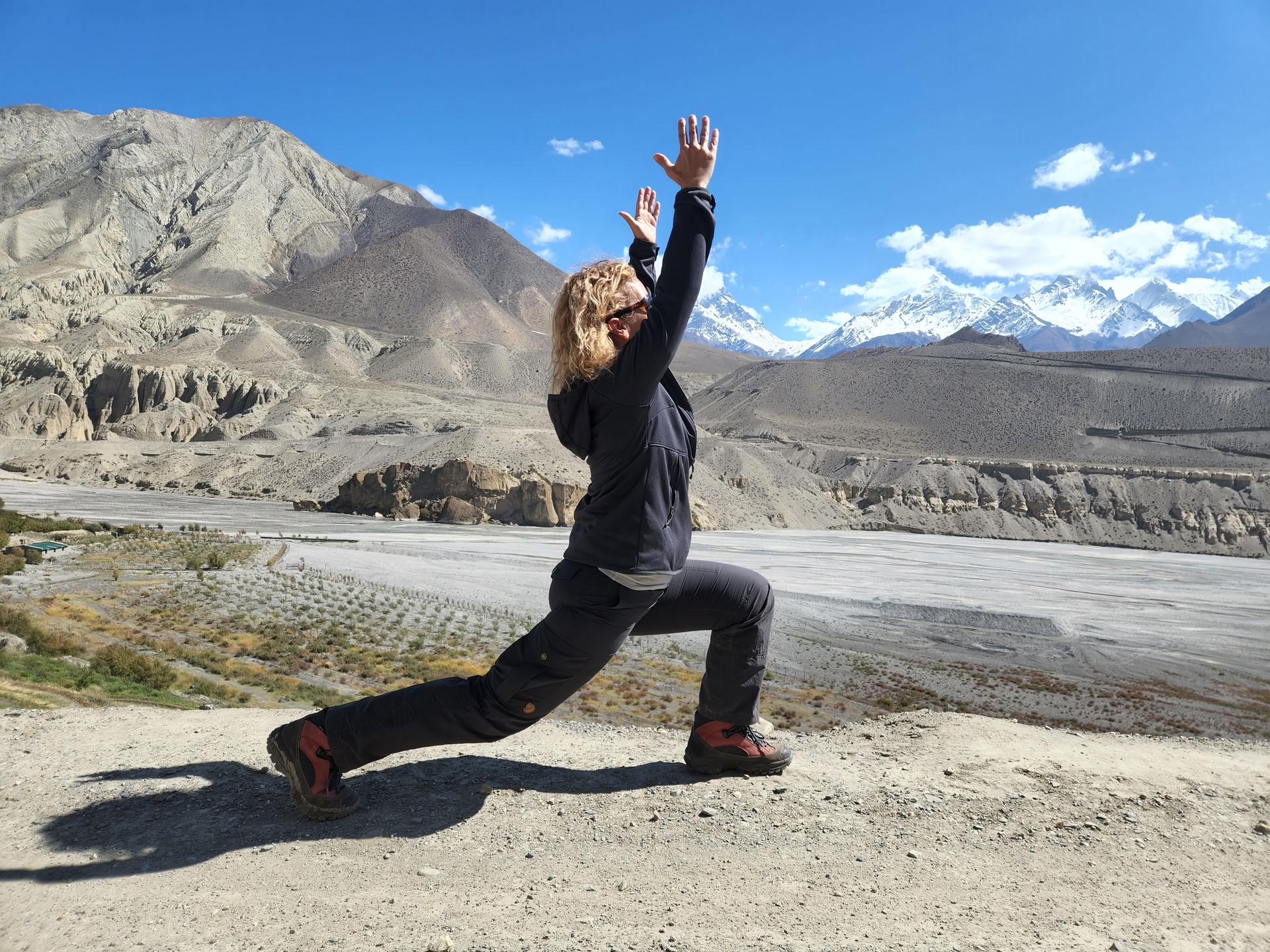 Yoga y caminata espiritual hacia la tierra sagrada de Mustang