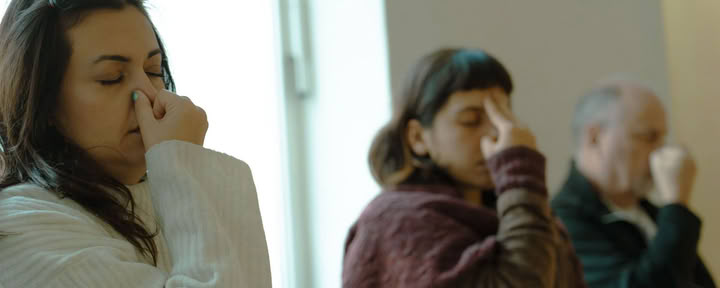 Taller de Pranayama y Breathwork en Berlín — Certificado YACEP