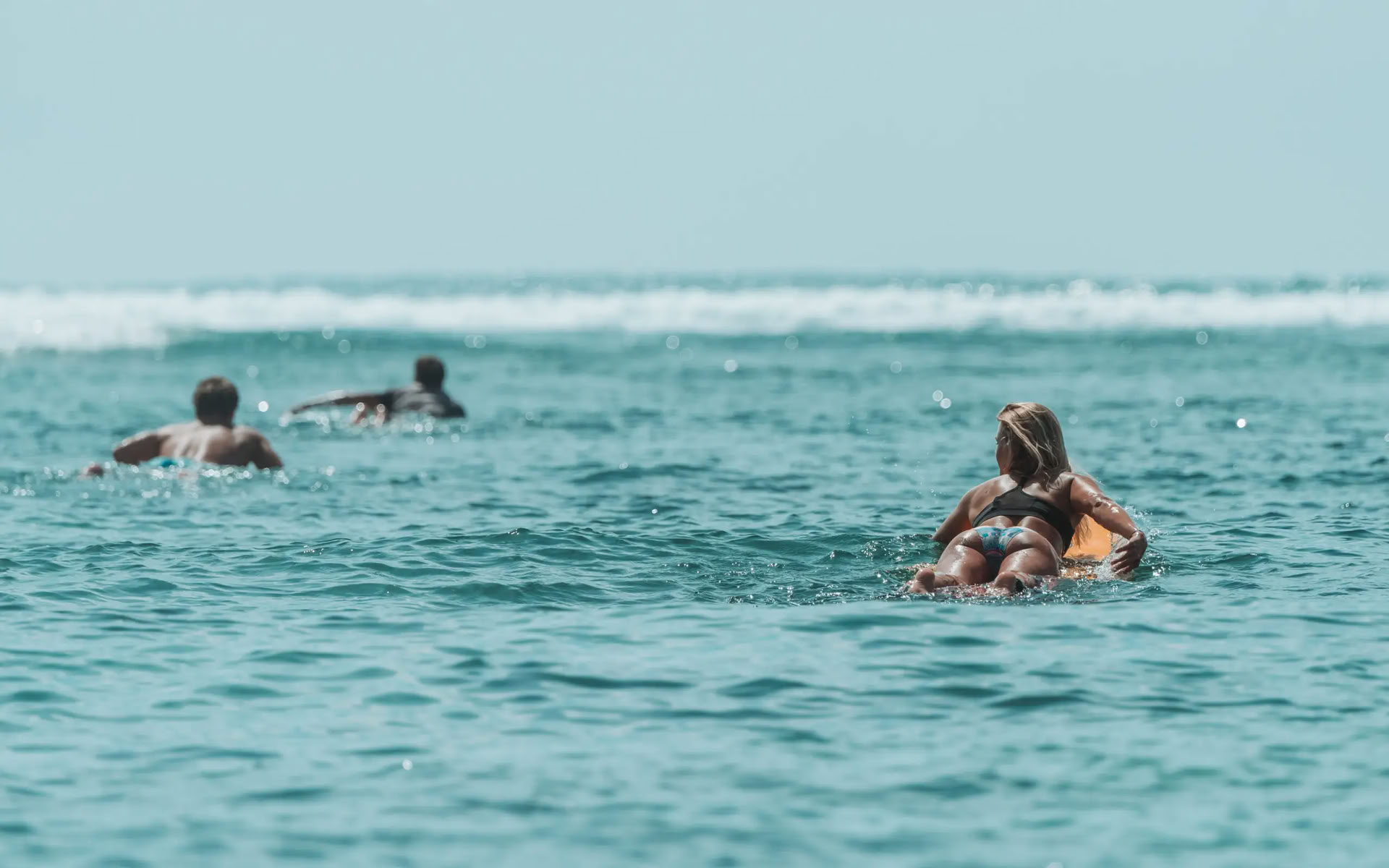 Retiro de surf y yoga para parejas