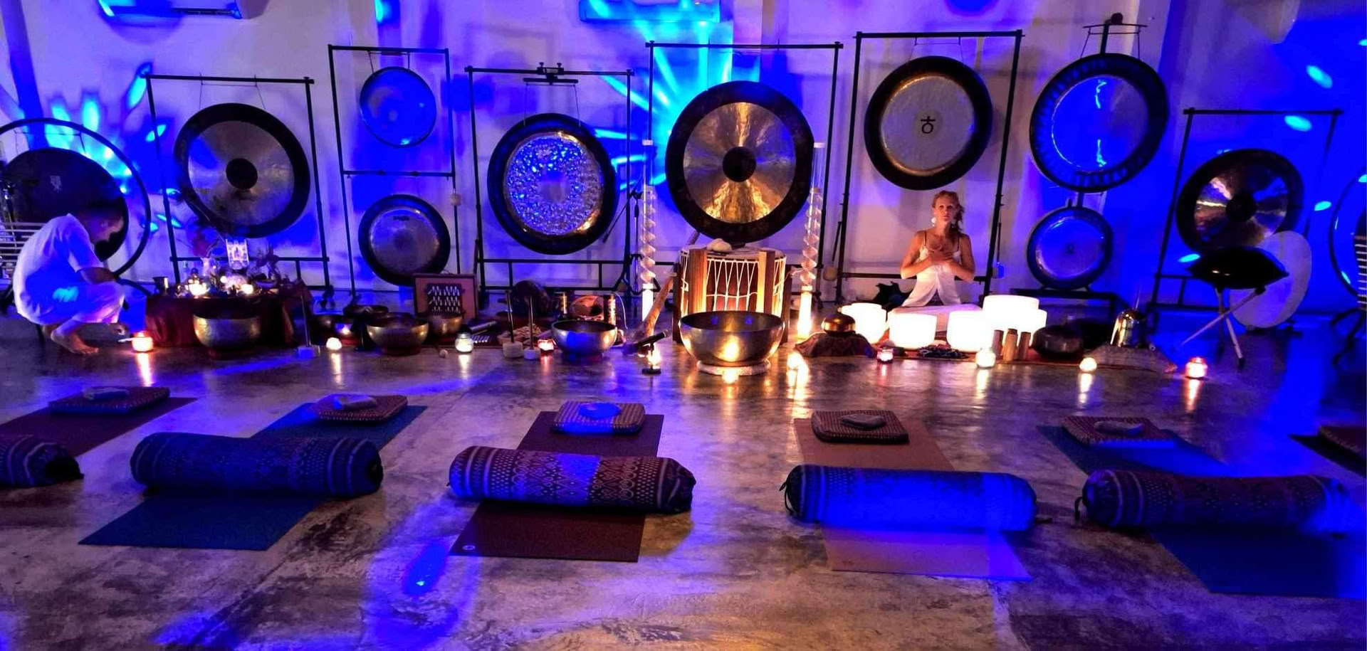 Formación de Profesores de Yoga Holística y Terapia de Sonido de 200 Horas