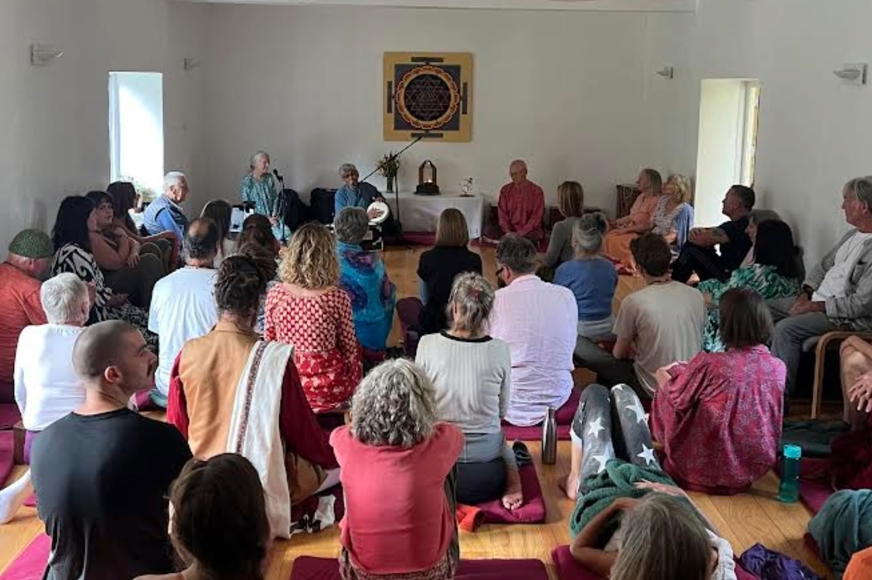 Formación de Profesores de Yoga en Silla Lakshmi Voelker